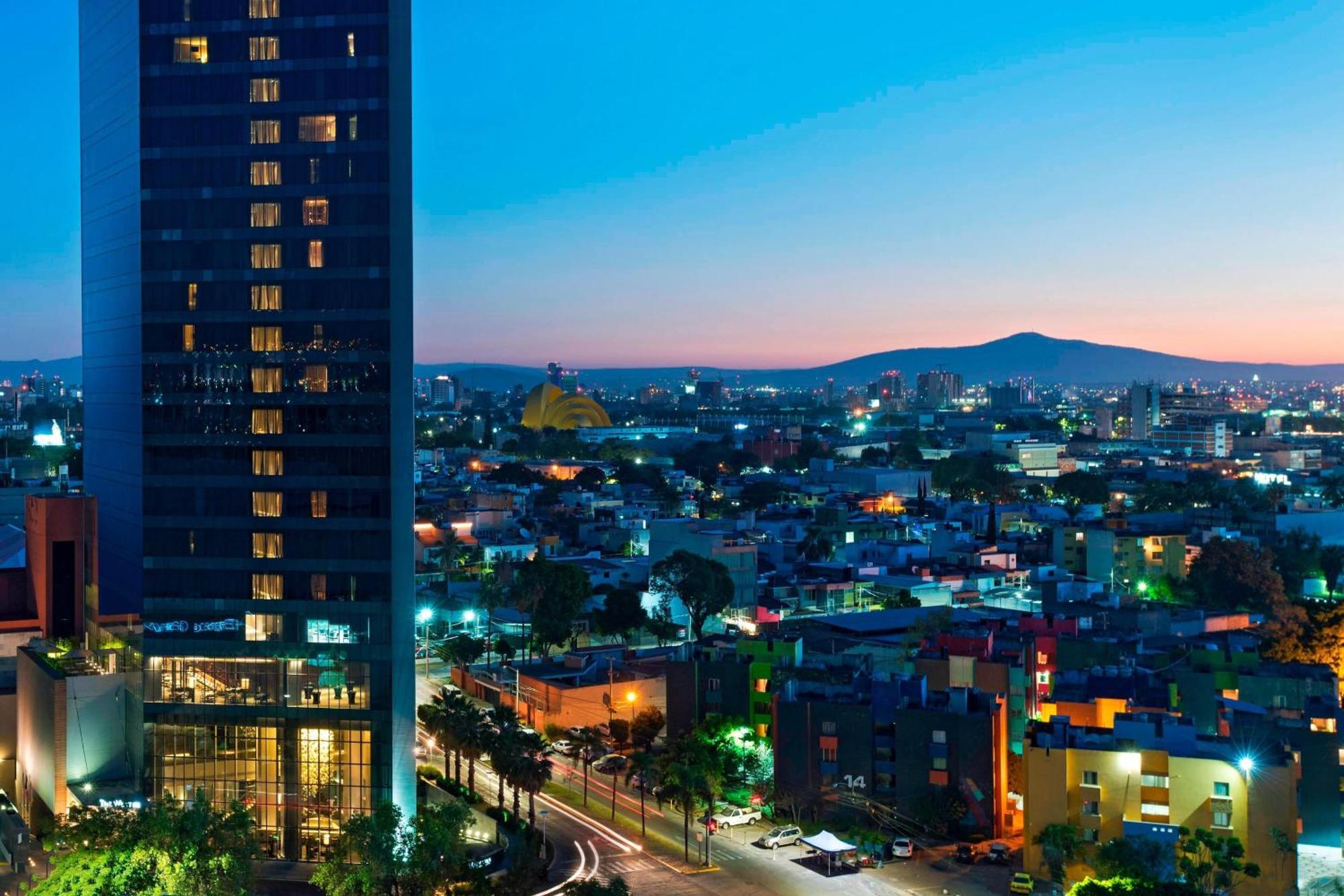 The Westin Guadalajara Hotell Exteriör bild